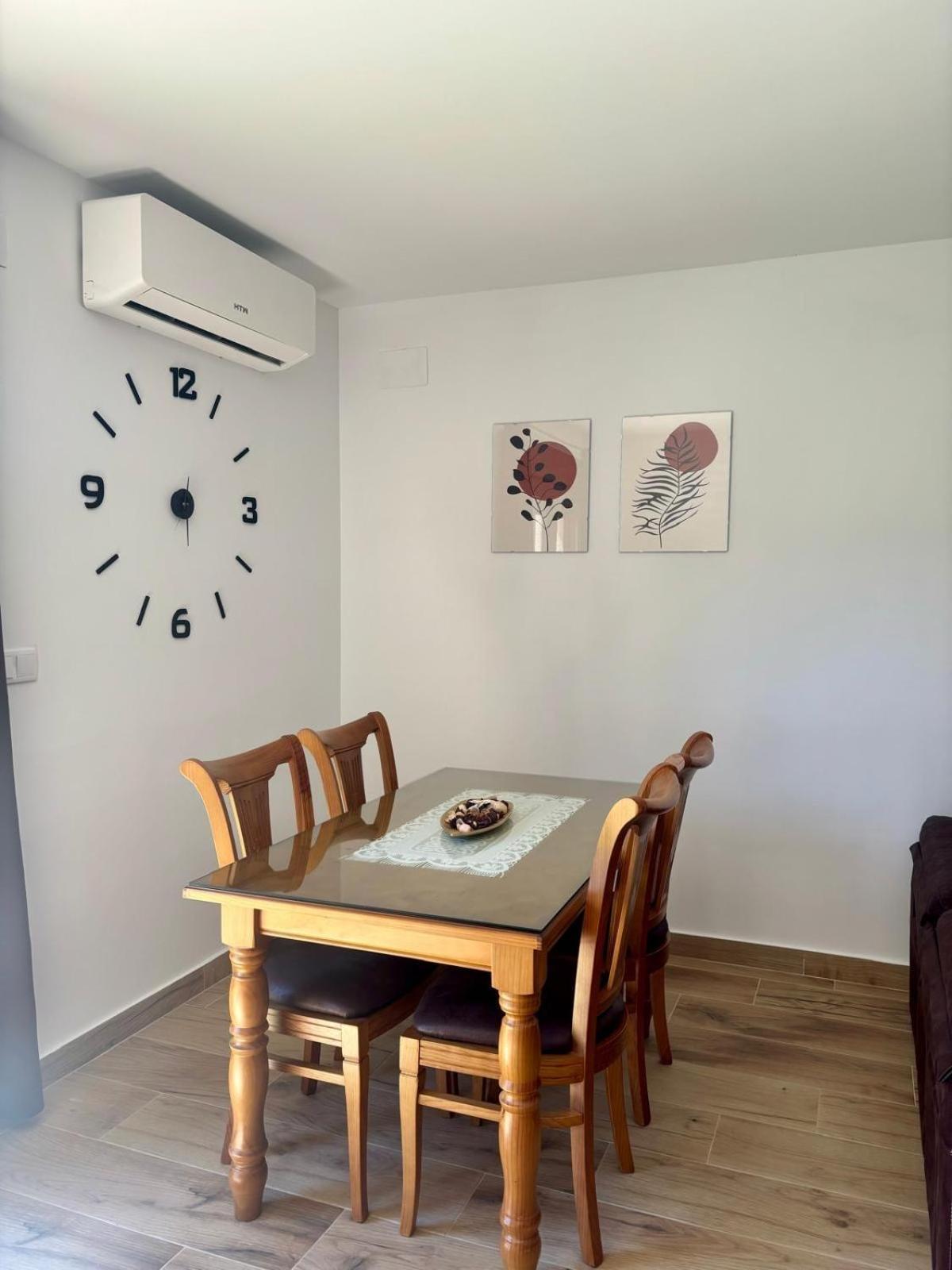 El Hondon Del Lugar Apartment Hoyos Ngoại thất bức ảnh