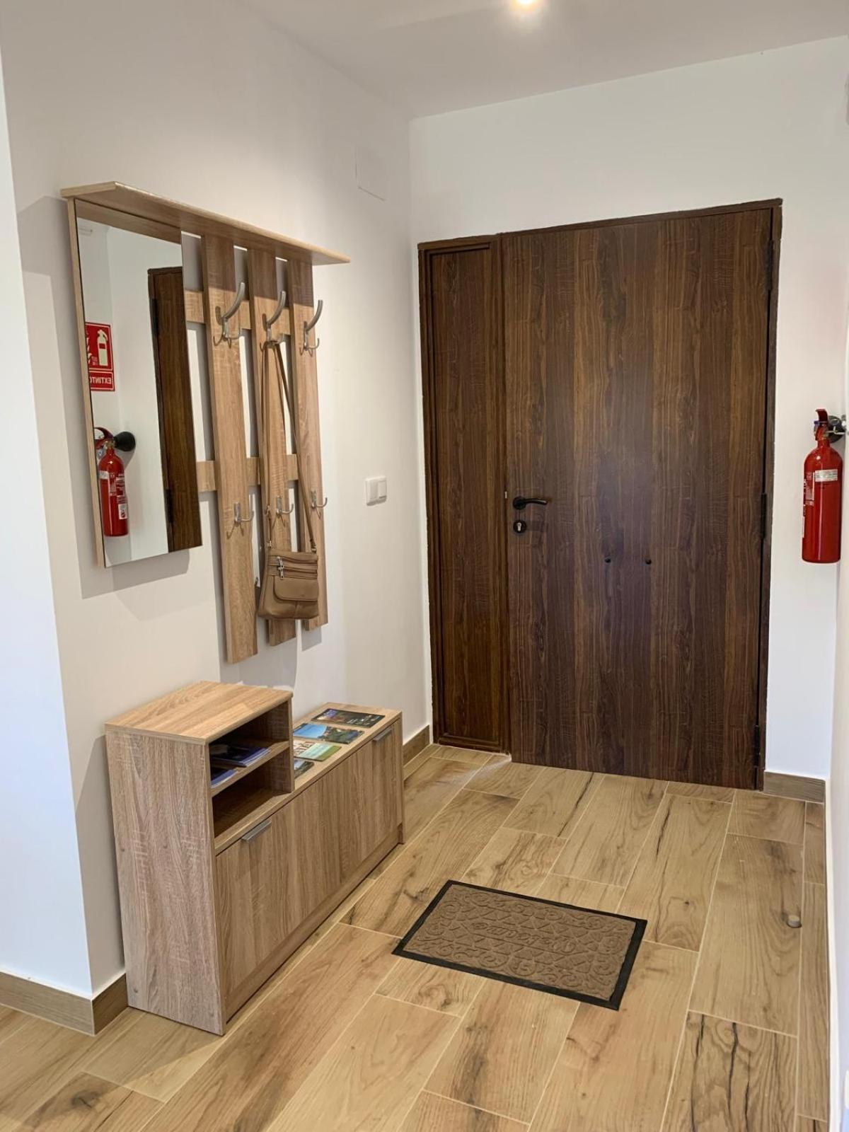 El Hondon Del Lugar Apartment Hoyos Ngoại thất bức ảnh