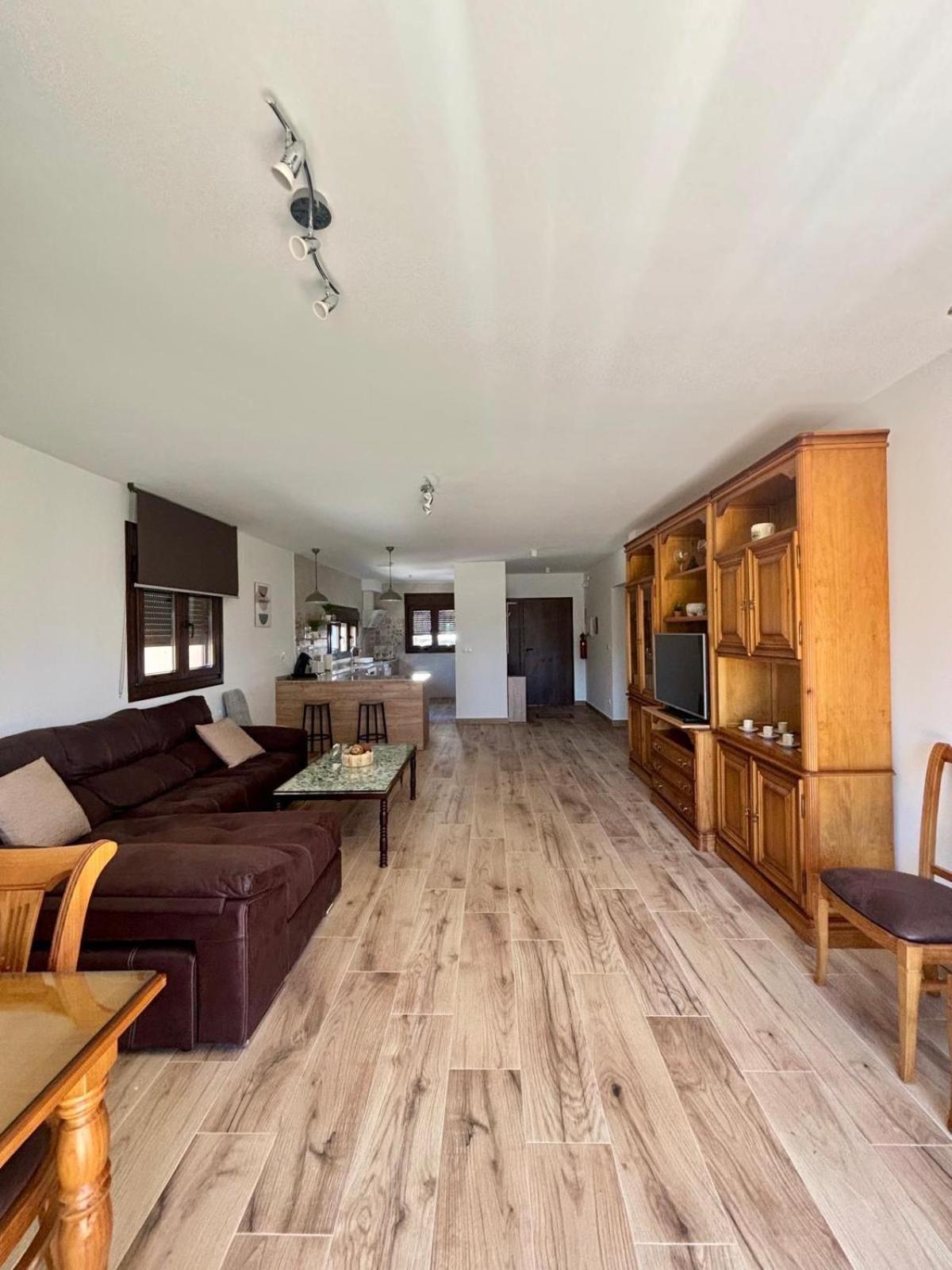 El Hondon Del Lugar Apartment Hoyos Ngoại thất bức ảnh