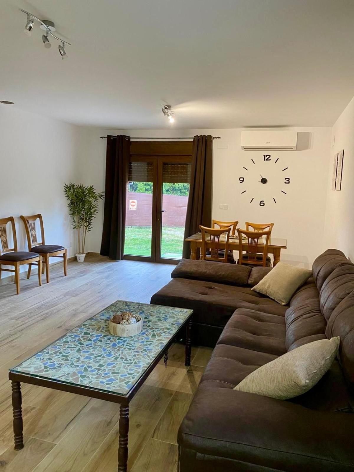 El Hondon Del Lugar Apartment Hoyos Ngoại thất bức ảnh